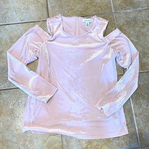 Velvet style cold shoulder shirt